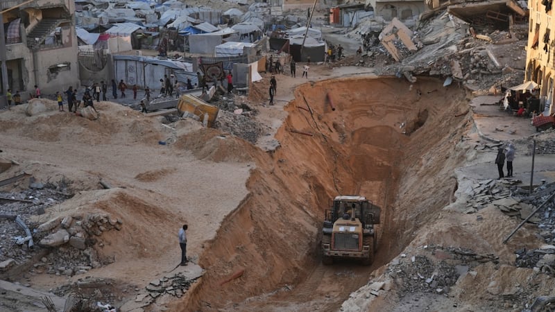 ¿Fin del alto al fuego? Israel vuelve a atacar Gaza y suspende envío de ayuda humanitaria