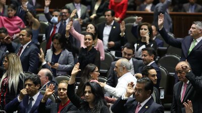 La aprobación se dio por 349 votos a favor, y uno en contra