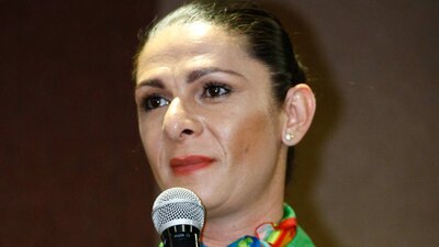 La senadora del PT es ahora coordinadora regional de Morena en Sonora