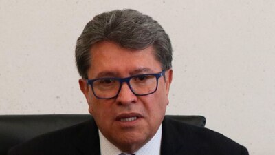 El líder del Senado insiste en que él debe ser el candidato presidencial de Morena en 2024