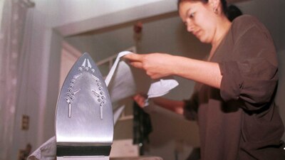 Esta iniciativa aborda edad mínima de contratación, horas laborales y condiciones para el desempeño del trabajo