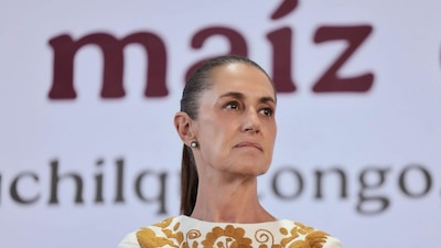 SANTIAGO SUCHILQUITONGO, OAXACA, 31JULIO2026.- Claudia Sheinbaum, presidenta de México, encabezó el acto protocolario del "Plan Nacional de Maíz Nativo: El maíz es la raíz" junto a productores la entidad,
FOTO: CAROLINA JIMÉNEZ/CUARTOSCURO.COM