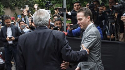 El presidente se reunió constantemente con Manuel Velasco