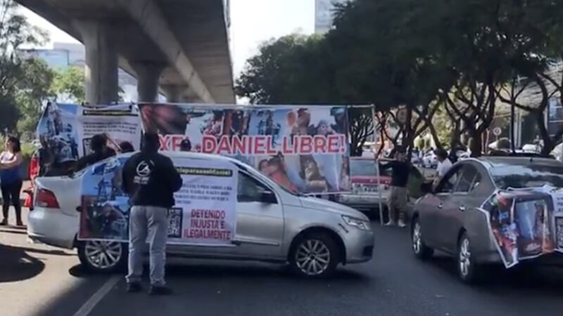 ¡Un estacionamiento! Cierran Periférico Sur a la altura de la Picacho Ajusco