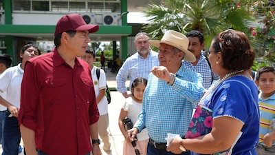 El secretario de Educación convivió con autoridades escolares del estado