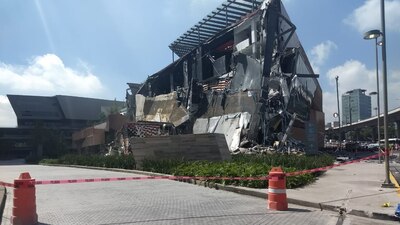 Así luce la plaza Artz Pedregal tras el colapso.