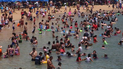 Playa Hornos, en Acapulco, es una de las más contaminadas del país