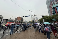 CNTE bloquea Reforma en CDMX y toma casetas en Morelos en su quinto día de protestas