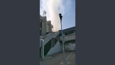 Se registró un incendio que inició en una fábrica de pepel