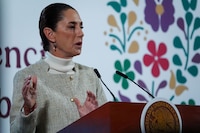 Sheinbaum externa su solidaridad por el accidente del vuelo 5342 de American Airlines