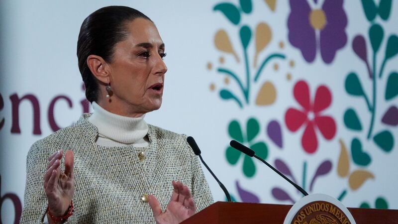 Sheinbaum externa su solidaridad por el accidente del vuelo 5342 de American Airlines