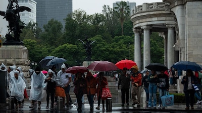 Las precipitaciones causarían encharcamientos y corrientes de agua sobre calles
