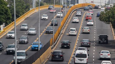 Este programa tiene como finalidad restringir la libre circulación de automóviles durante estos días