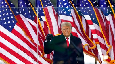 El mandatario prometió una transición suave y ordenada, en un video publicado en su cuenta de Twitter