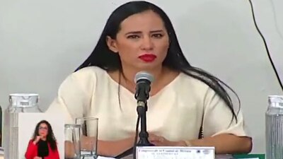 La alcaldesa acudió a su comparecencia ante el Congreso local