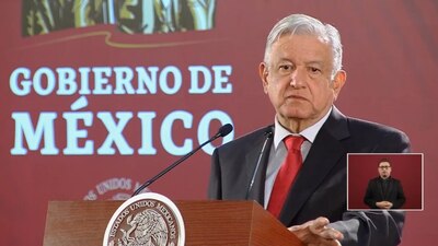 AMLO confesó que alguien le dejó una manta afuera de su casa