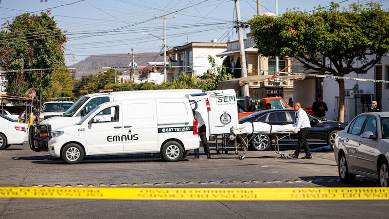 Hombre apuñala en el cuello a su madre en Aguascalientes; el cuerpo fue encontrado por un nieto