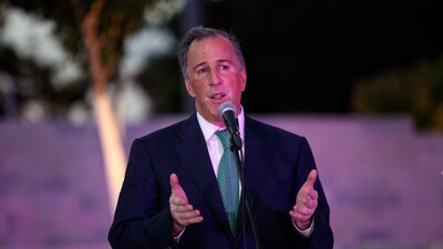 José Antonio Meade Kuribreña aprovechó una pregunta sobre brecha de género para hablar de Selección Mexicana de Futbol