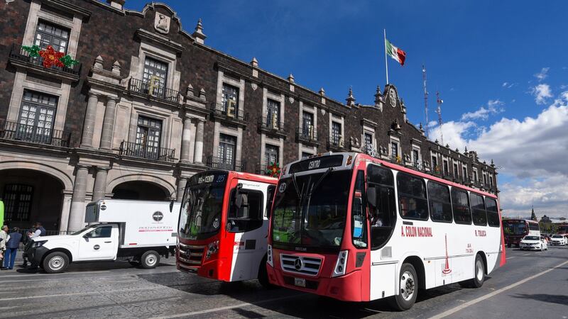 Transportistas de Edomex alistan paros para presionar alza de 4 pesos en los pasajes