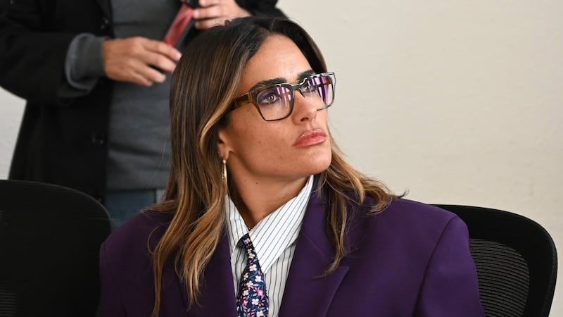 Alessandra Rojo de la Vega se compara con AMLO y acusa que la quieren destituir