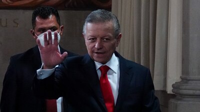 El ministro presidente de la Suprema Corte de Justicia de la Nación se despidió de sus colegas.