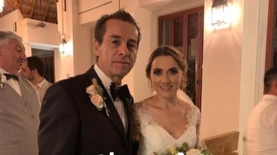 El exalcalde de Tequisquiapan junto a su nueva esposa, quien hace tres años era su nuera...