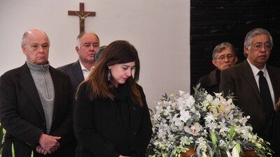 A la velación acudieron amigos y familiares de la periodista