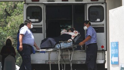 Un grupo de expertos considera que los países actuaron de manera tardía para enfrentar la pandemia