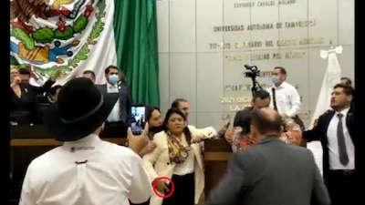 Negó tener el celular hasta que le mostraron el video que la inculpaba