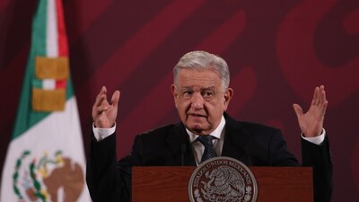 El Presidente indicó que censarán mil servidores de la nación