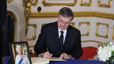 El canciller acudió al funeral de la reina Isabel II en representación de México