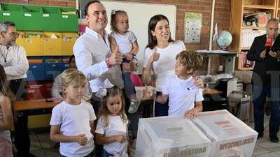 El candidato dijo que es un jornada tranquila por lo que pidió salir votar
