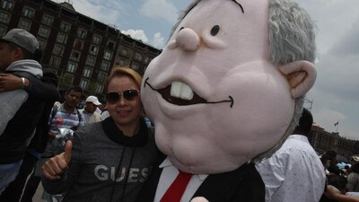 El mandatario aseguró que busca demostrar que el pueblo está unido con un evento en el Zócalo