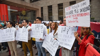 Se manifestaron en la Cámara de Diputados para evitar extinción de fideicomisos