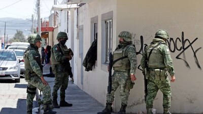El Centro Prodh afirmó que los organismos de defensa de los derechos humanos no callaron ante la militarización en el pasado