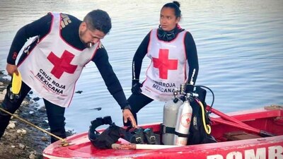 Los elementos de rescate trabajaron desde la tarde del domingo para el rescate