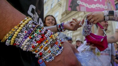 Fans de Taylor se preparaban para intercambiarlas, pero tuvieron que cancelar el evento