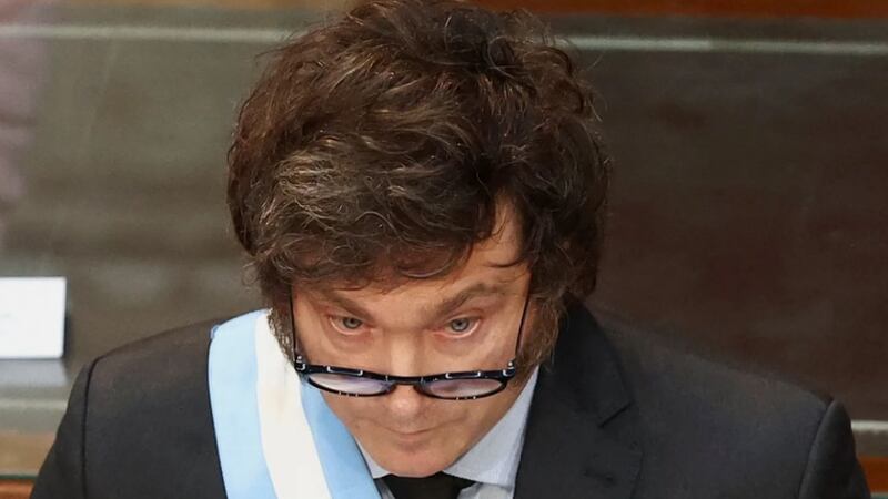 Milei busca eliminar ‘feminicidio’ del Código Penal argentino y va contra comunidad LGBTI