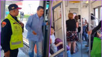 VIDEO: Denuncian a conductor del Metro en L2 por presunto estado inconveniente