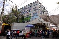 En pleno domingo, matan a un hombre en el mercado de dulces de la Merced