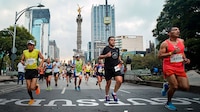 Maratón de CDMX: ¿Cuáles serán las estaciones del Metro y Metrobús que estarán cerradas?