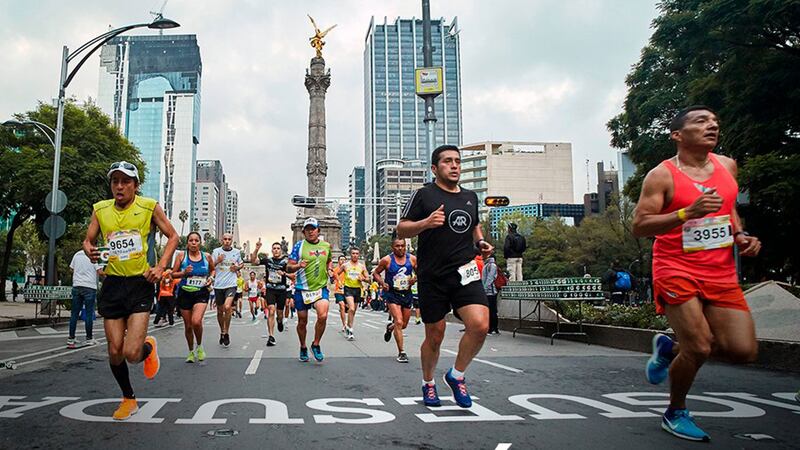 Maratón de CDMX: ¿Cuáles serán las estaciones del Metro y Metrobús que estarán cerradas?