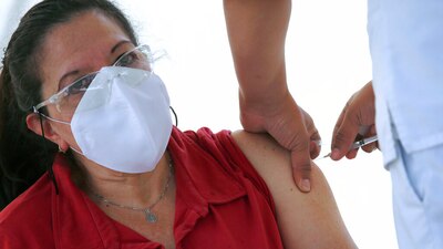 México ha administrado más de un millón de dosis de la vacuna contra el coronavirus,