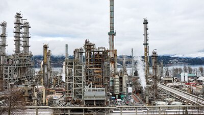 En diciembre de 2021, el presidente anunció la compra del complejo petrolero que pertenecía a Shell