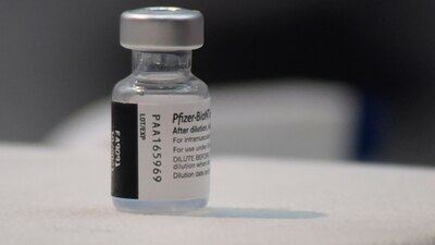 La OMS declaró el lunes que no hay suficientes evidencias de que es necesaria una tercera inyección.