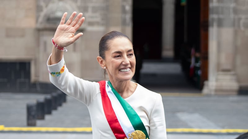 Sheinbaum entra en la lista de las 67 personas más elegantes de 2025