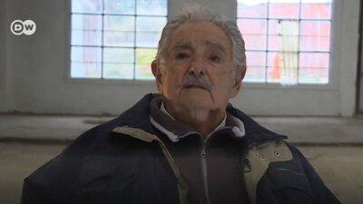 Mujica retomó las palabras del expresidente mexicano: "tan lejos de Dios y tan cerca de Estados Unidos"