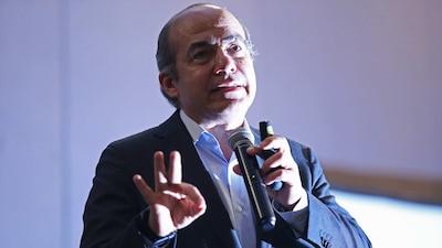 El expresidente sigue enojado luego de que el INE rechazara el registro de México Libre como partido político