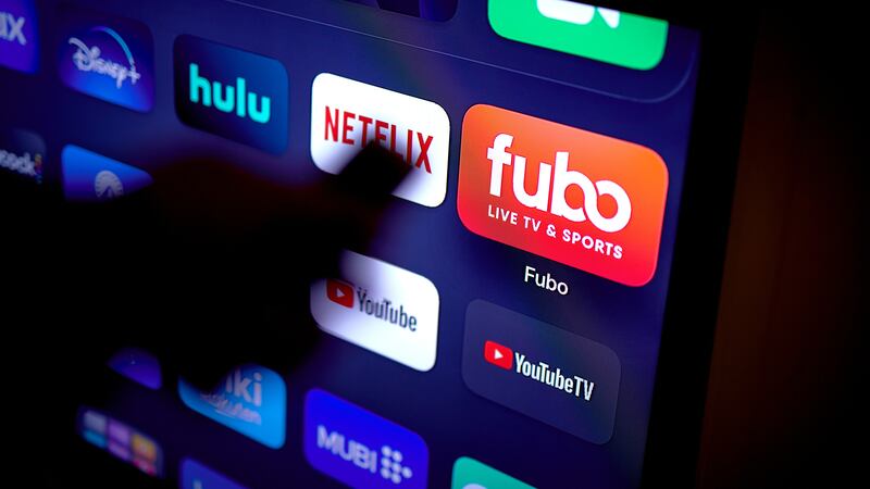 Profeco alerta sobre el uso de aplicaciones de streaming en el celular