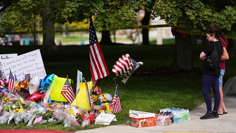 Gobernador de Utah asegura que asesino de Charle Kirk tenía “ideología de izquierda”